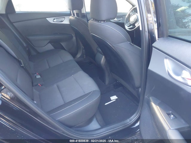3KPF24AD3PE519476 KIA Forte Lxs