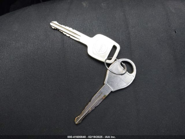 3N1CN7APXFL901376 Nissan Versa 1.6 S+