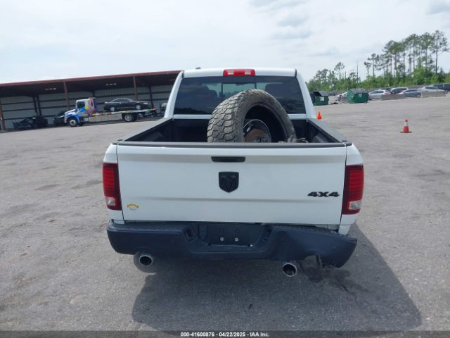 1C6RR7LT8KS696732 RAM 1500 Classic Warlock  4x4 5'7 Box