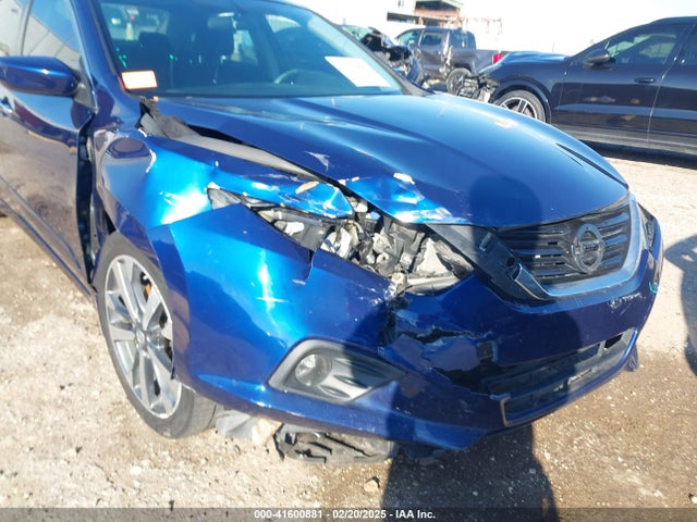 1N4AL3AP3HC137586 Nissan 2017