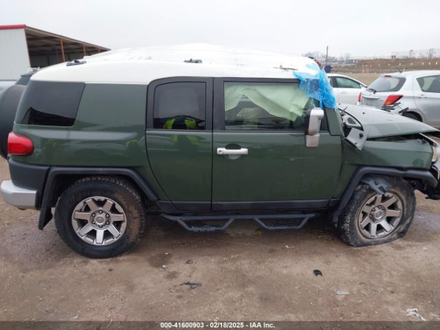 JTEBU4BF4EK189989 Toyota FJ Cruiser