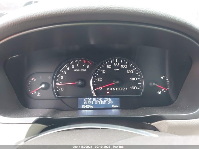 2011 CADILLAC DTS 1G6KH5E62BU102569 Photo 6