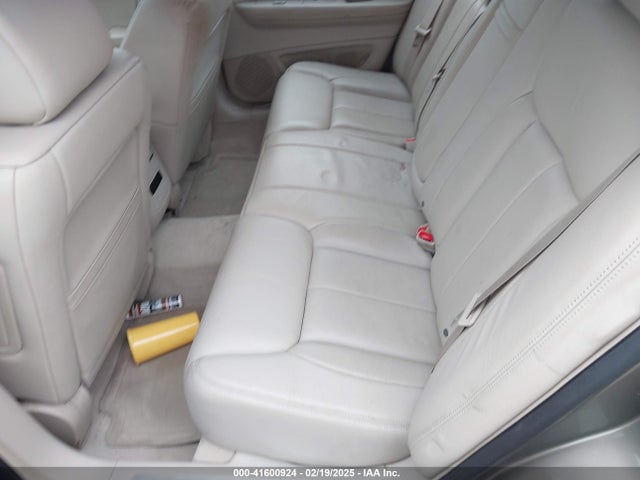 2011 CADILLAC DTS 1G6KH5E62BU102569 Photo 7