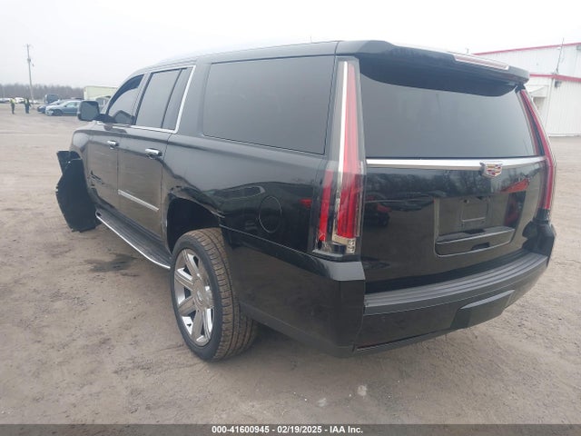2019 CADILLAC ESCALADE ESV 1GYS4HKJ0KR276995 Photo 2