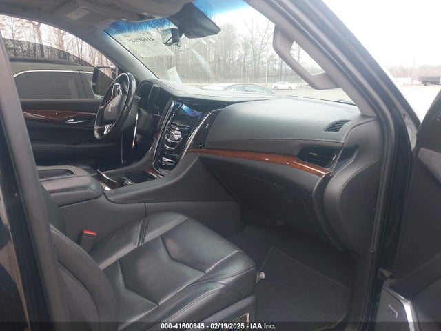 2019 CADILLAC ESCALADE ESV 1GYS4HKJ0KR276995 Photo 4