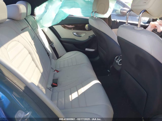 WDDWF4JB4JR386277 Mercedes-Benz C 300