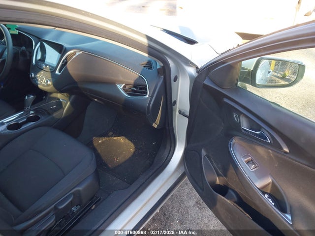 Chevrolet MALIBU LT 2019 1G1ZD5ST7KF154228 Image 5