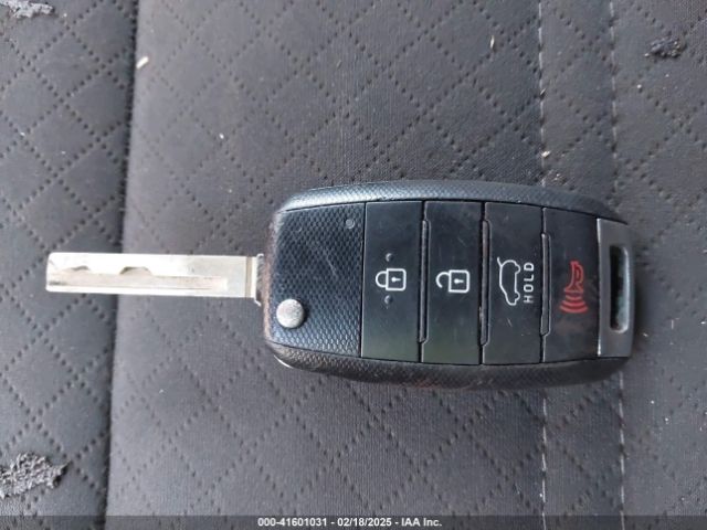 5XYPG4A36KG538256 KIA Sorento 2.4l L