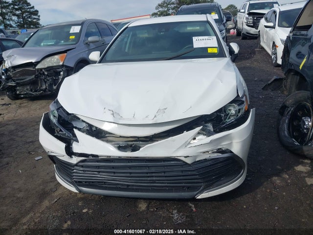 4T1C11AK9MU581752 Toyota CAMRY LE