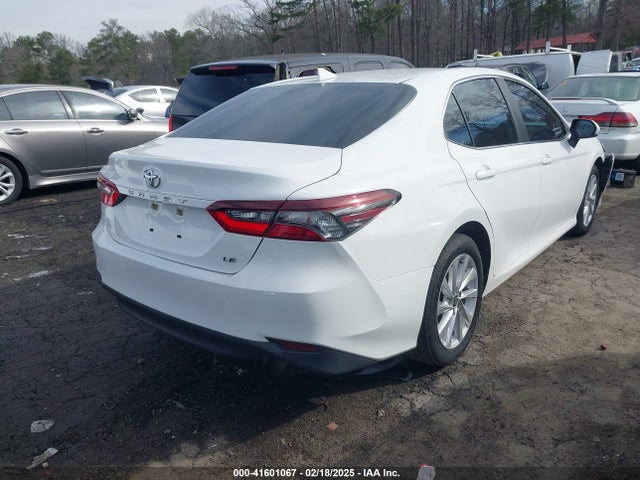 4T1C11AK9MU581752 Toyota CAMRY LE