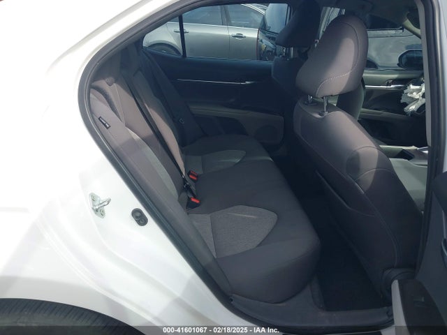 4T1C11AK9MU581752 Toyota CAMRY LE