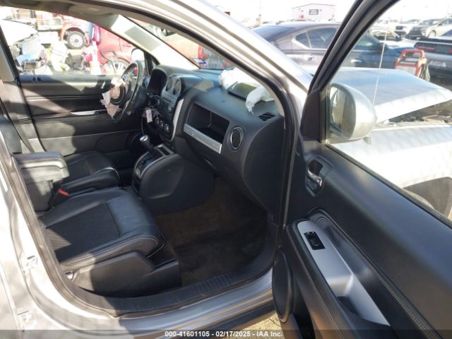 1C4NJCEA1GD773763 Jeep Compass Latitude