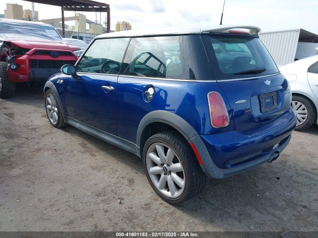 2003 MINI COOPER S WMWRE33433TD72153 Photo 2