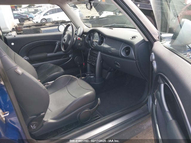 2003 MINI COOPER S WMWRE33433TD72153 Photo 4