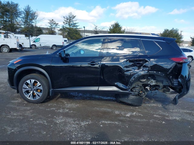 JN8AT3BBXMW235699 Nissan Rogue Sv Intelligent Awd