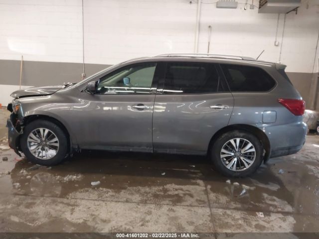 5N1DR2MM9HC622179 Nissan Pathfinder S