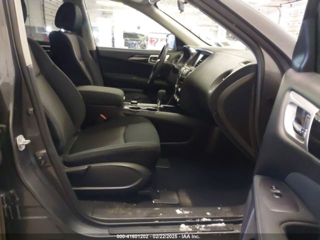 5N1DR2MM9HC622179 Nissan Pathfinder S