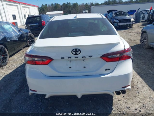 4T1G11AK8RU231795 Toyota CAMRY SE