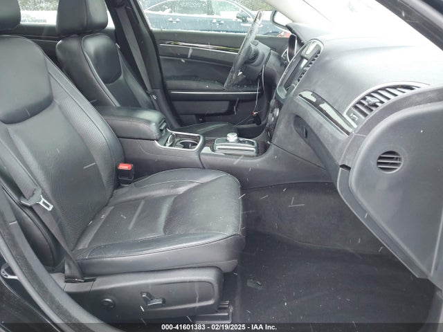 Chrysler 300C 2016 2C3CCAEG2GH127956 Image 5