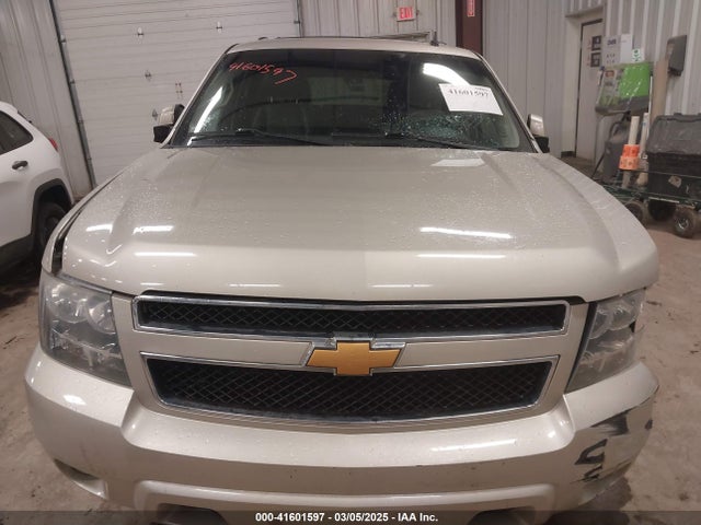 1GNSCBE0XER189402 Chevrolet Tahoe Lt