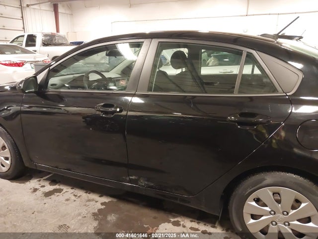 3KPA24AB0JE085162 KIA RIO S