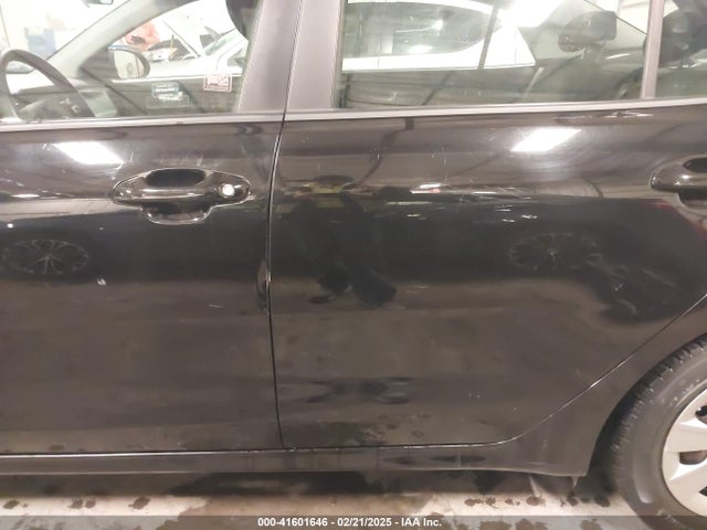3KPA24AB0JE085162 KIA RIO S