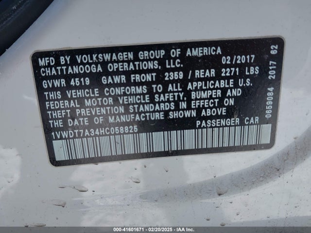 1VWDT7A34HC058825 Volkswagen Passat 1.8t R-line