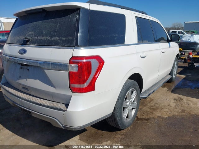 1FMJU1HT3KEA12044 Ford Expedition Xlt