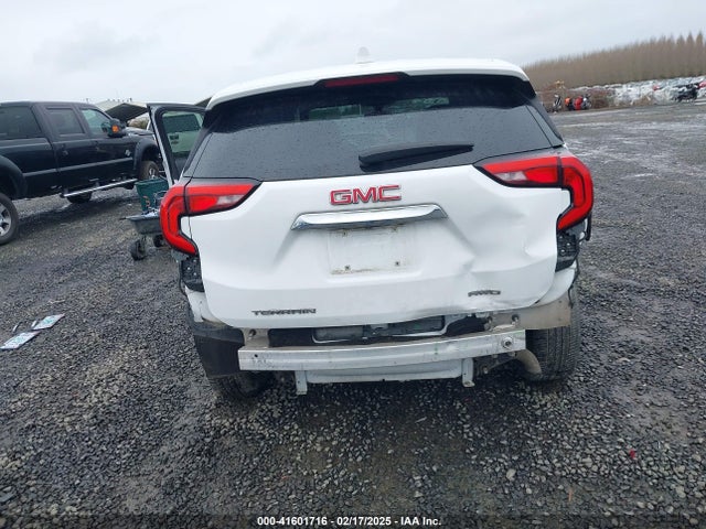 3GKALTEV8JL332228 GMC Terrain Sle
