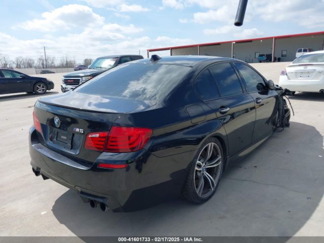 2013 BMW M5 WBSFV9C54DD095547 Photo 3