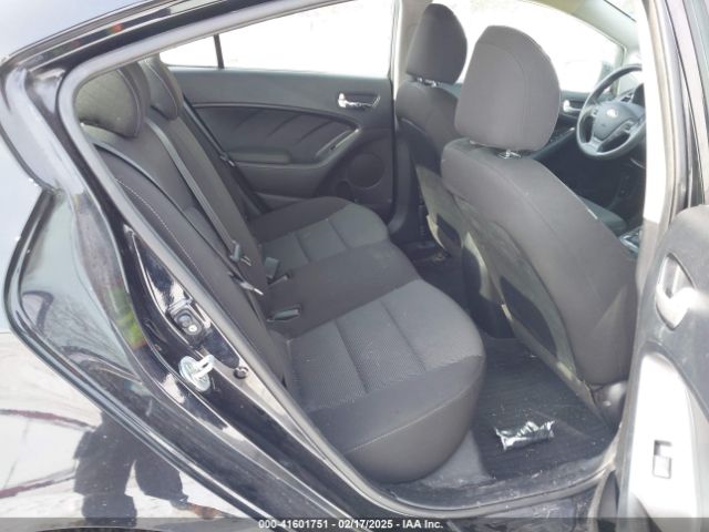 3KPFK4A79HE120762 KIA FORTE LX