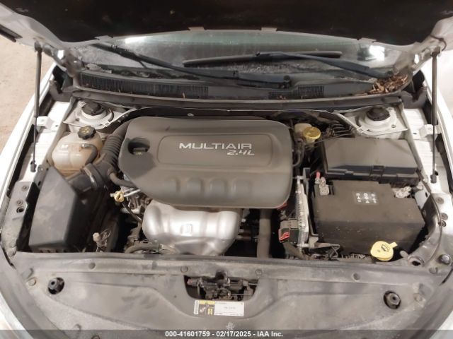 1C3CCCCB2FN545166 Chrysler 200 C