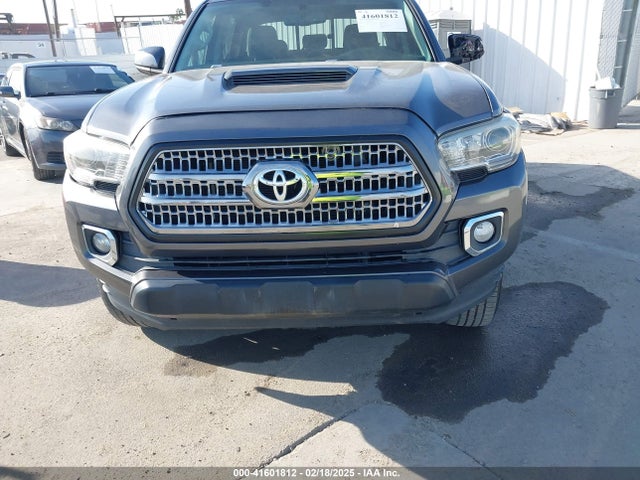 Toyota Tacoma Sr5 V6 2016 3TMAZ5CN8GM018008 Image 12