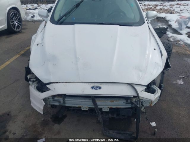 3FA6P0SU4HR380502 Ford Fusion Energi Titanium