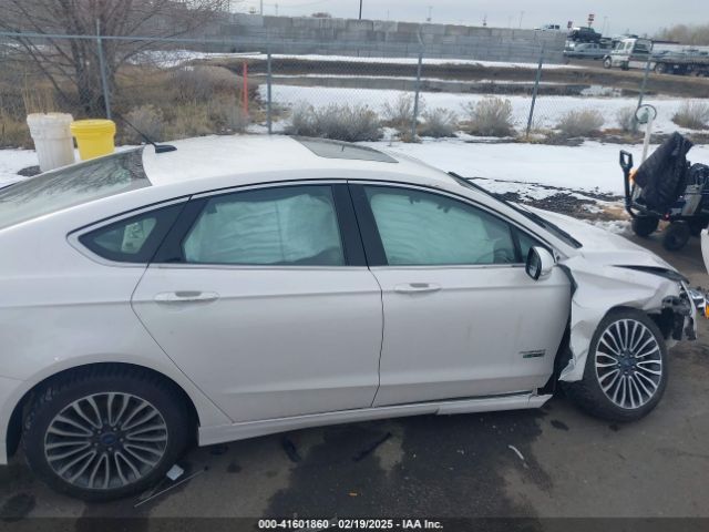 3FA6P0SU4HR380502 Ford Fusion Energi Titanium