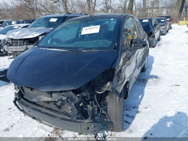 VNKJTUD34FA055116 Toyota YARIS LE