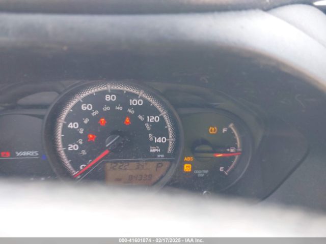 VNKJTUD34FA055116 Toyota YARIS LE