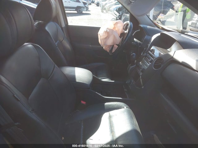 5FNYF4H9XFB051169 Honda Pilot Touring