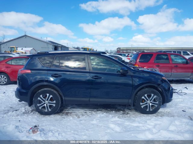 JTMBFREV6HJ169686 Toyota RAV4 LE