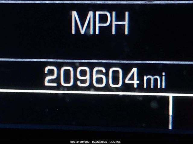 1GCVKREC0EZ130211 Chevrolet Silverado 1500 1lt