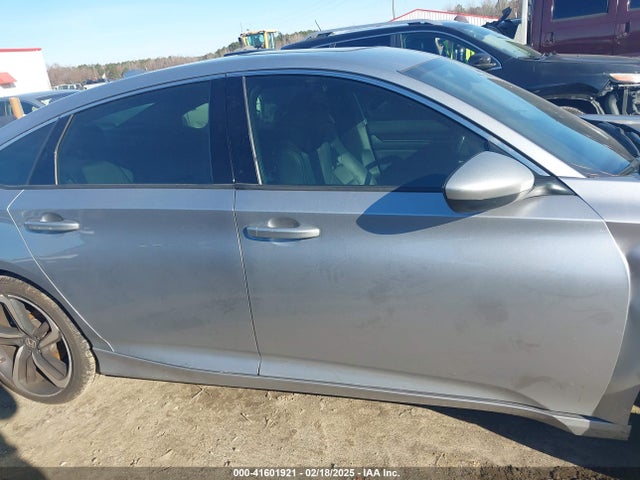 1HGCV1F36LA136882 Honda Accord Sport