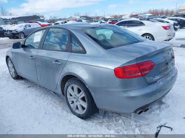 2011 AUDI A4 WAUBFAFL2BA099025 Photo 2