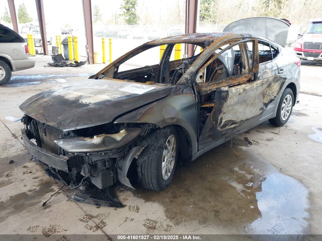 Hyundai ELANTRA SE 2017 KMHD74LF7HU395444 Image 2