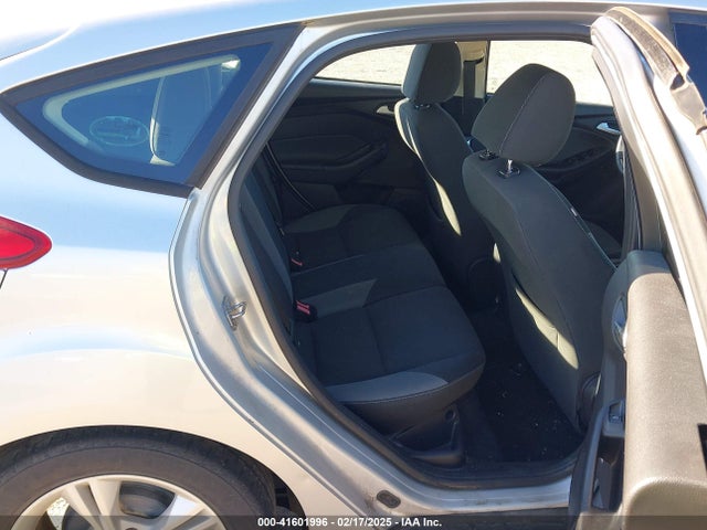 Ford FOCUS SE 2014 1FADP3K24EL447259 Image 8