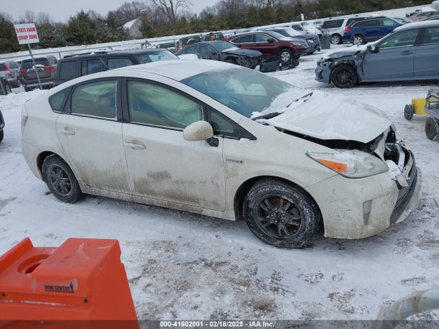 JTDKN3DU3F1933788 Toyota Prius