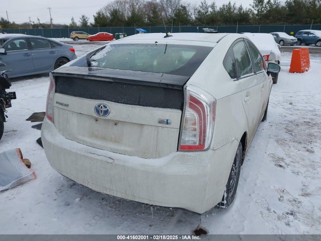 JTDKN3DU3F1933788 Toyota Prius