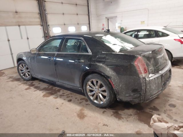 2017 CHRYSLER 300 2C3CCARG6HH534271 Photo 2