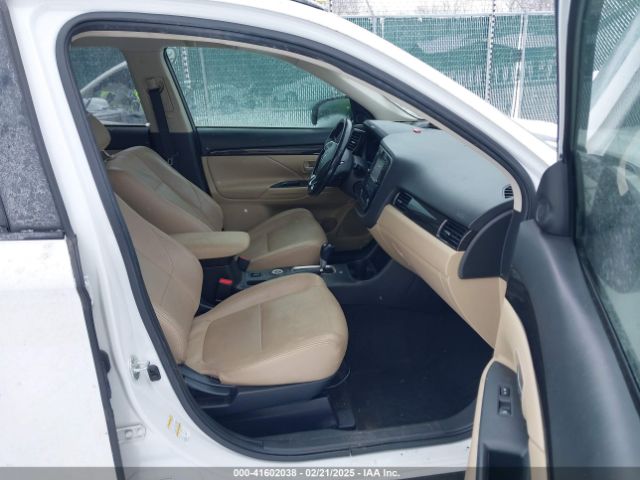 2016 MITSUBISHI OUTLANDER JA4AZ3A33GZ002152 Photo 4