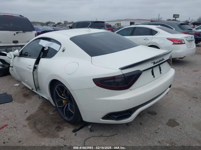 2013 MASERATI GRANTURISMO ZAM45VLAXD0067369 Photo 2
