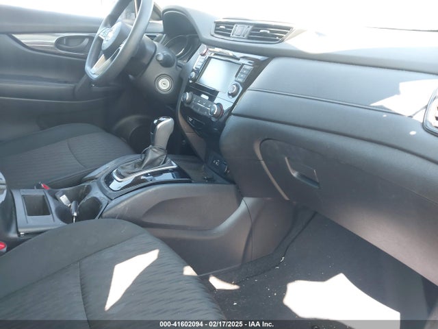 5N1AT2MT5LC738189 Nissan Rogue S Fwd